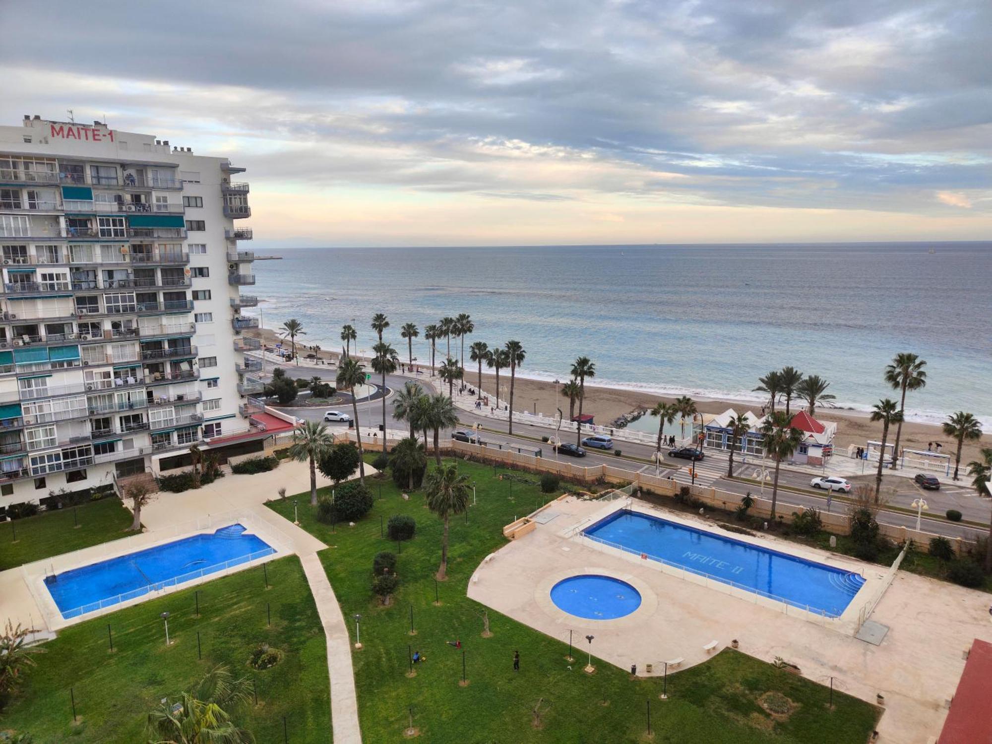 Apartamento En Benalmadena, Primera Linea De Playa Exterior foto